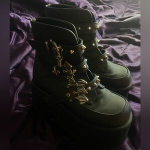 Demonia Ashes-55 | Women’s size 7 | black vegan leather